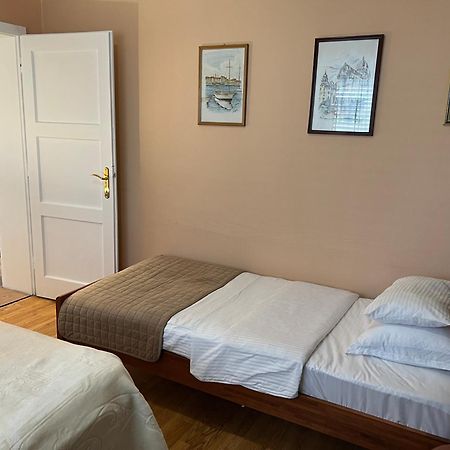 德拉戈维奇尼克希奇公寓酒店 Nikšić 外观 照片